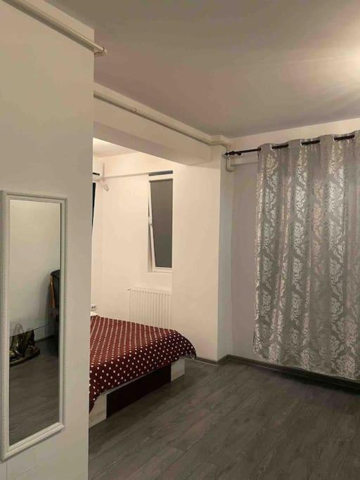 Garsoniera Militari Residence Chiajna 외부 사진